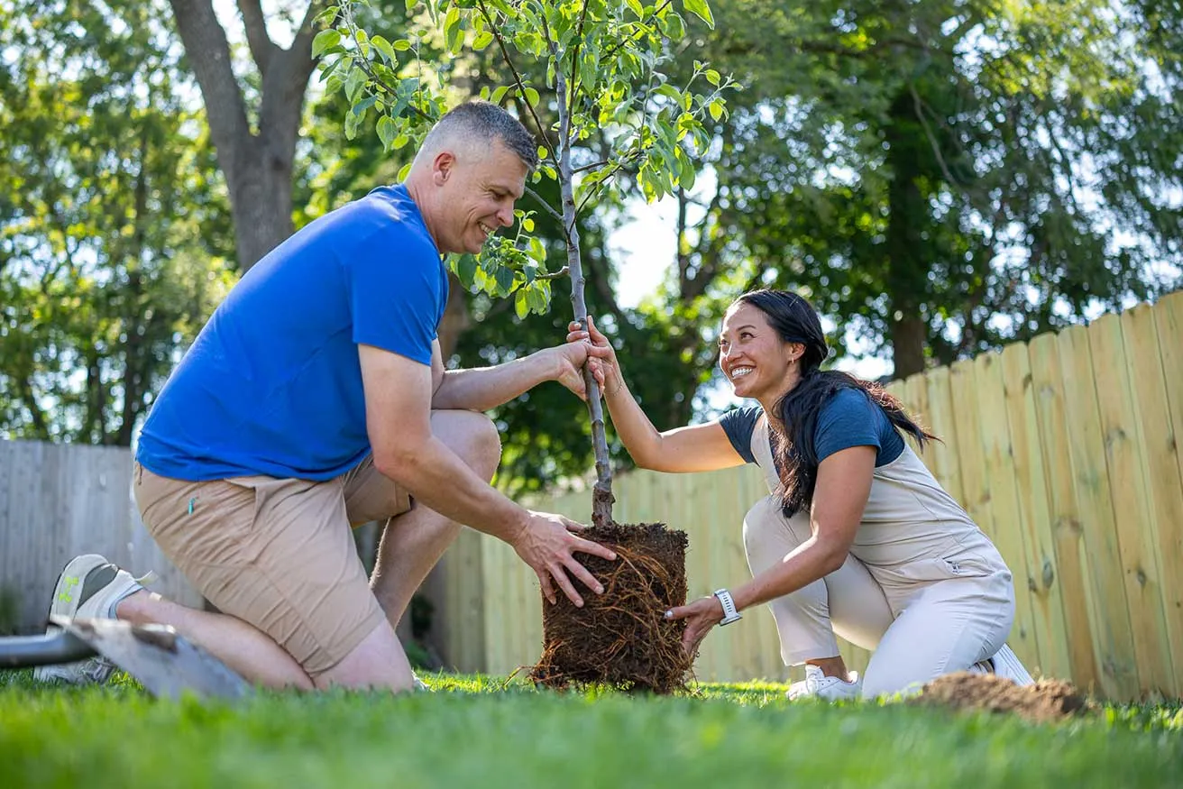 7 Smart Tips for Choosing the Right Tree | Arbor Day Foundation