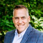 Dan Lambe headshot